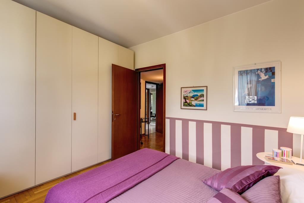 Downtown Milano Apartment Room photo